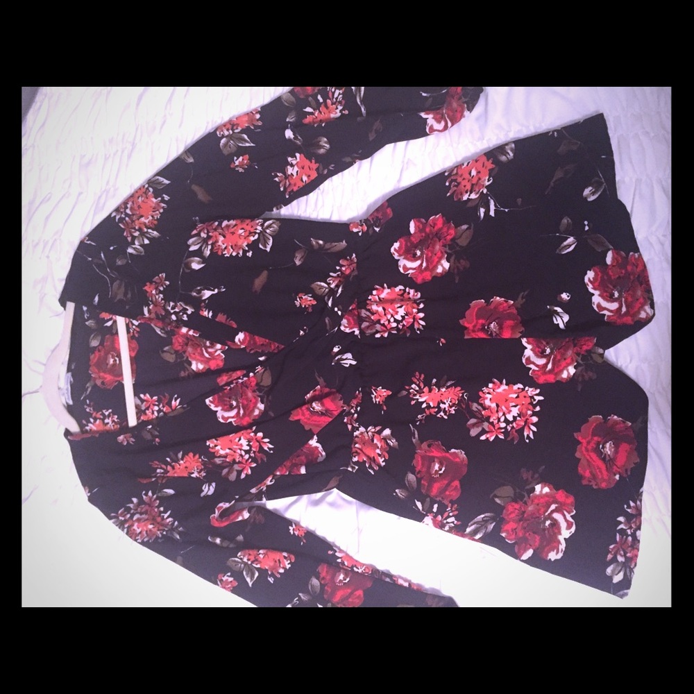 Longsleeve floral romper